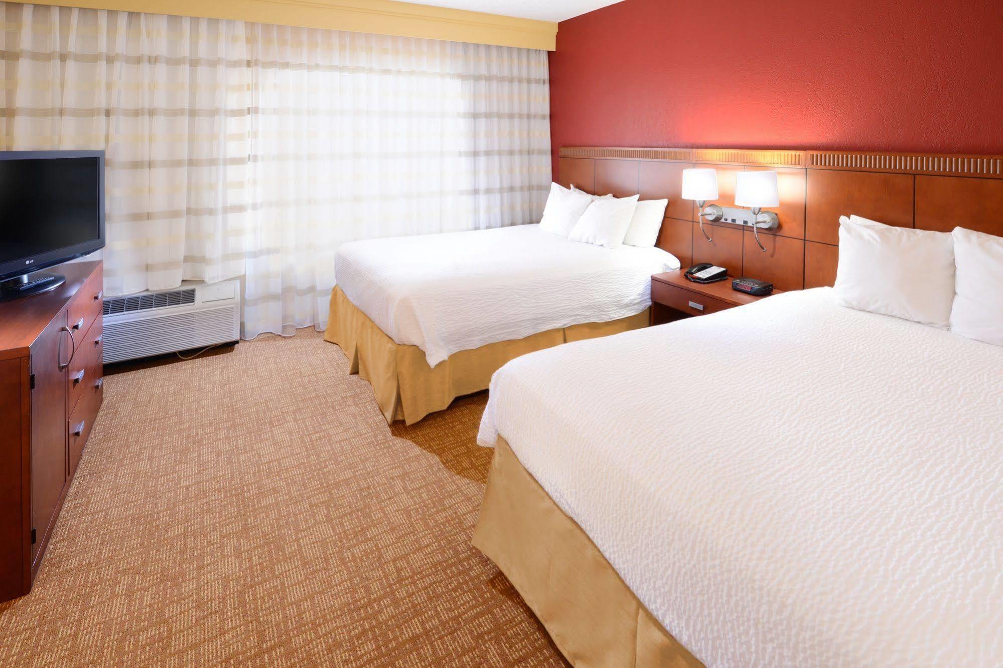 Courtyard By Marriott San Antonio Downtown Hotel Exterior photo